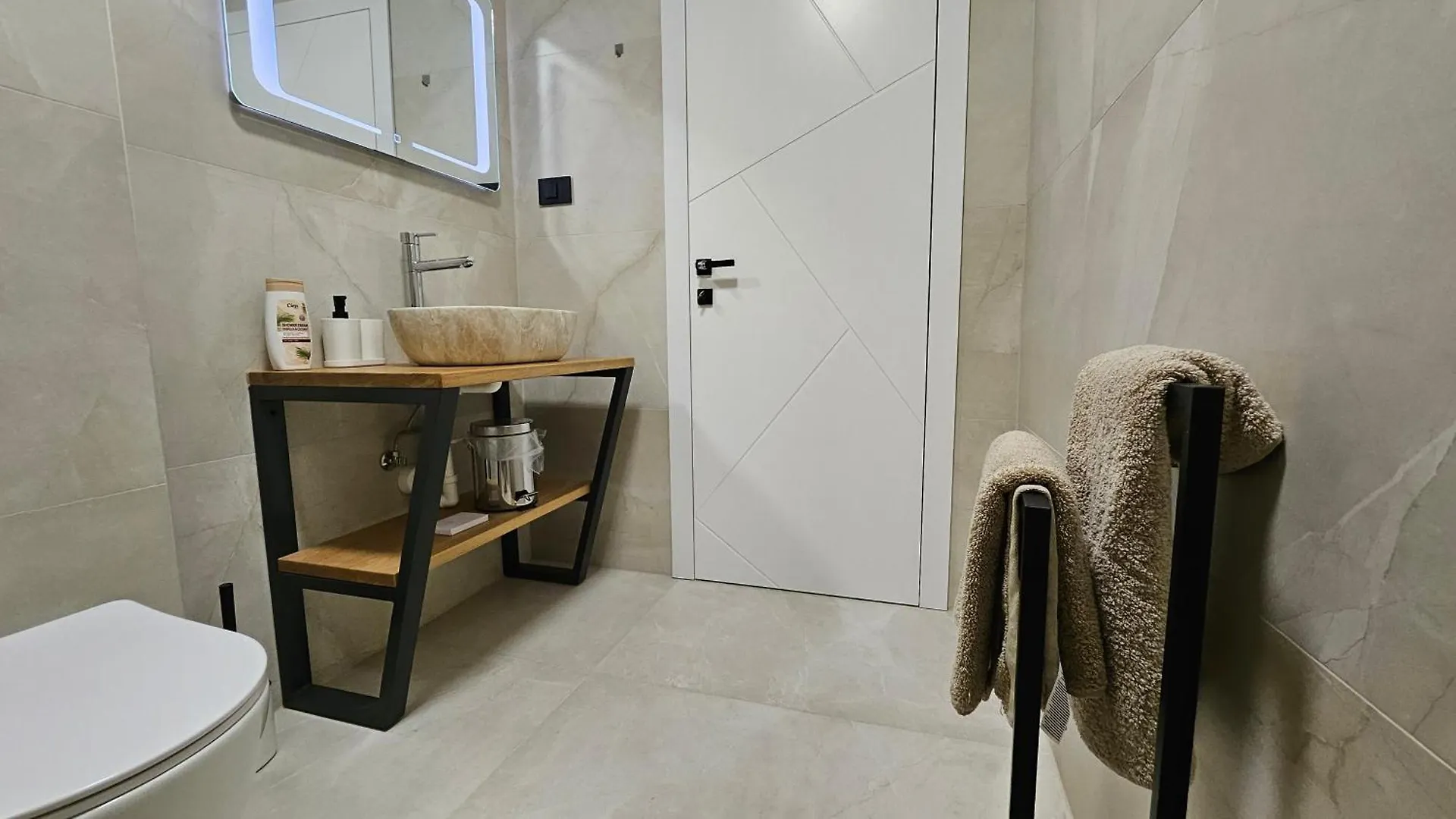 Richi Rooms & App Funtana 0*,  Croatia