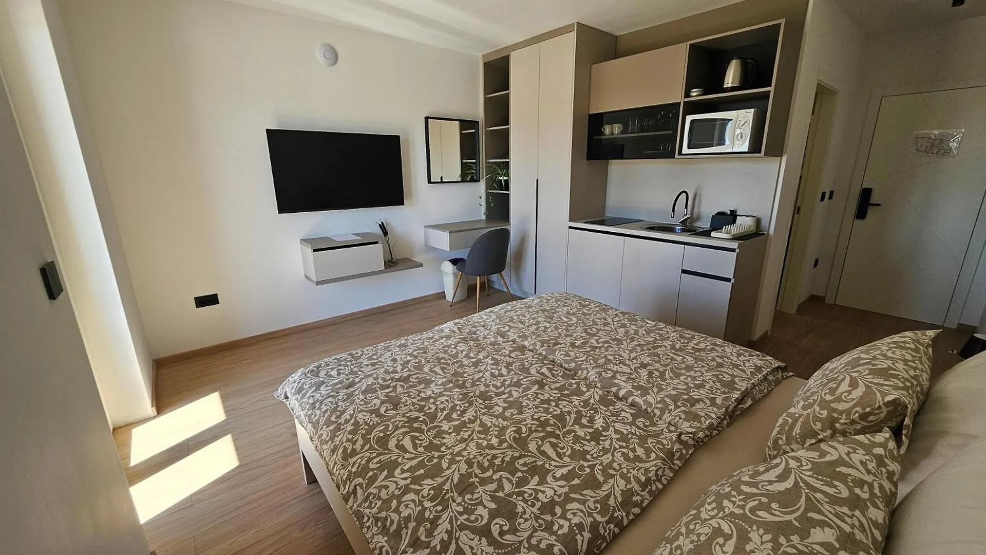 Apartment Richi Rooms & App Funtana