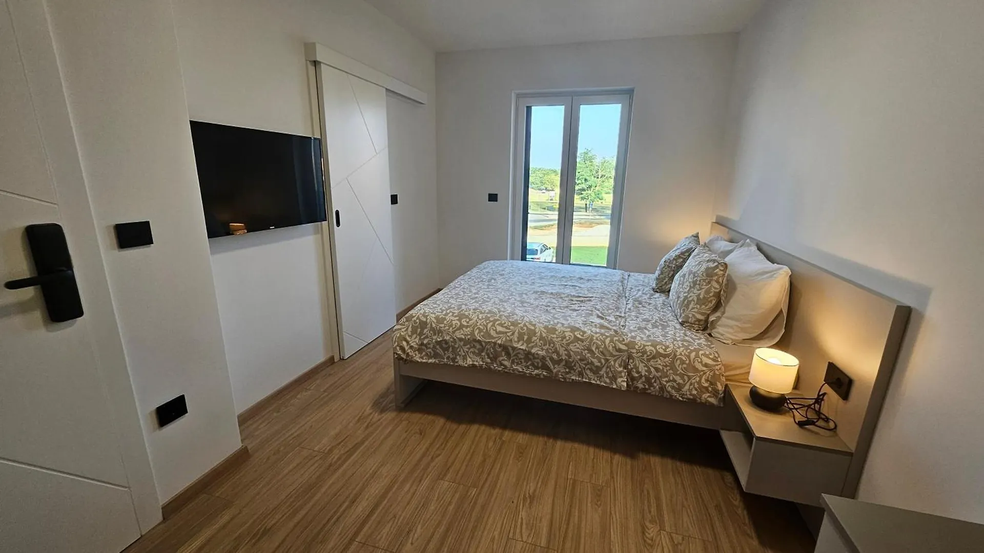 Apartment Richi Rooms & App Funtana